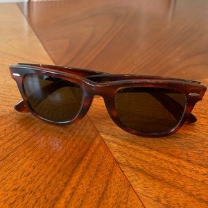 Vintage 1980s Ray Ban Wayfarer Sunglasses #5022